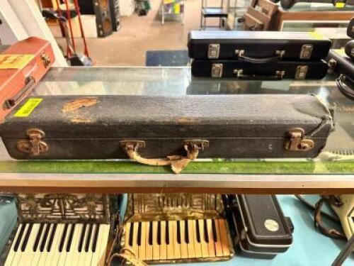 VINTAGE SUPERSTONE SILVERPLATED CLARINET WITH CASE