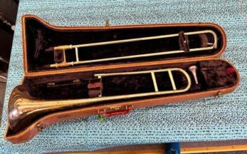OLDS AMBASSADOR TROMBONE WITH CASE