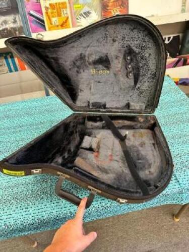 VINTAGE FRENCH HORN CASE