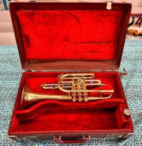 CONN DIRECTOR CORNET WITH CASE