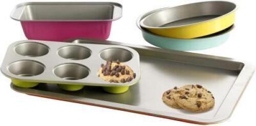 GIBSON HOME COLORSPLASH LYNEHAM 5PC CARBON STEEL BAKEWARE SET RETAILS FOR $24.99