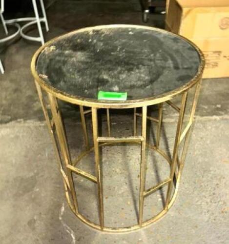 ROUND END TABLE