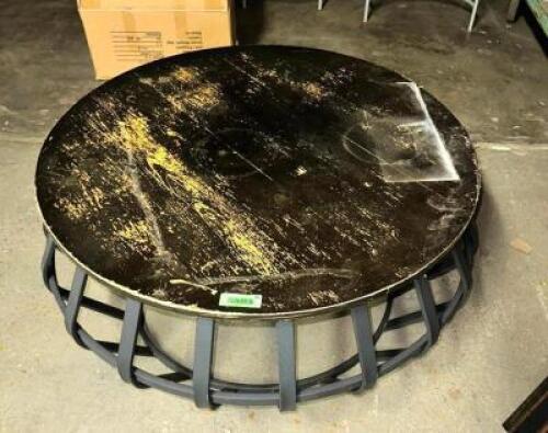 ROUND COFFEE TABLE
