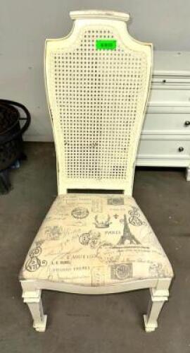 DINING CHAIR