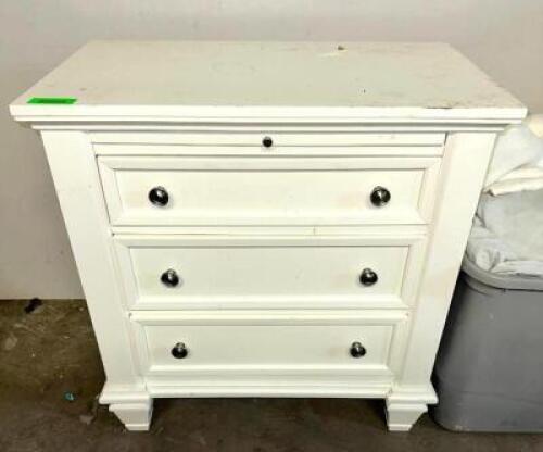 3 DRAWER DRESSER