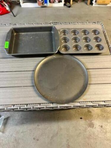 (3)- BAKING PANS