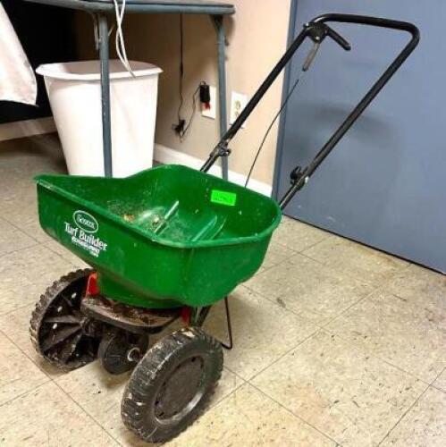 FERTILIZER SPREADER