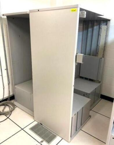 DESCRIPTION (2) L-SHAPED DESKS THIS LOT IS SOLD BY THE PIECE QUANTITY: X BID 2