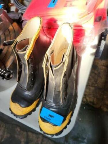 DESCRIPTION: (1) PAIR OF RUBBER WORK BOOTS BRAND/MODEL: STEEL SHANK INFORMATION: BLACK WITH YELLOW SIZE: 7 RETAIL$: $47.99 EA QTY: 1