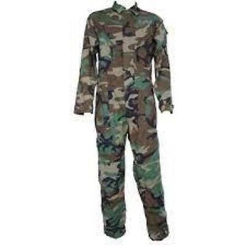 DESCRIPTION: (5) SET OF COVERALLS BRAND/MODEL: DOGS INFORMATION: WOODLAND CAMO SIZE: X-LARGE REGULAR RETAIL$: $50.00 EA QTY: 5