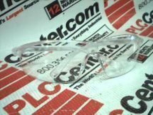 DESCRIPTION: (20) ANTI SCRATCH NO FOAM LINING WRAPAROUND FRAME SAFETY GLASSES BRAND/MODEL: 3M #3NTJ7 INFORMATION: CLEAR SIZE: SIZE M RETAIL$: $3.53 EA
