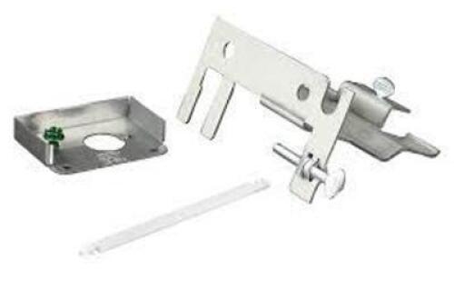 DESCRIPTION: (4) MO9UNTING HARDWARE ACCESSORY PACK BRAND/MODEL: WIREMOLD #25AM-AP RETAIL$: $33.81 EA QTY: 4
