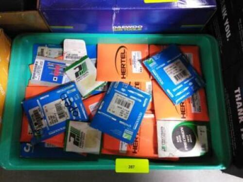 DESCRIPTION: (1) TRAY OF MISC ITEMS BRAND/MODEL: TRAY NOT INCLUDED QTY: 1