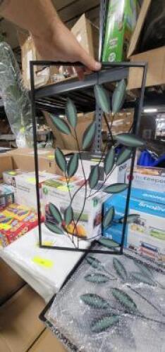 DESCRIPTION: (4) DECROTIVE METAL PIECES QTY: 4