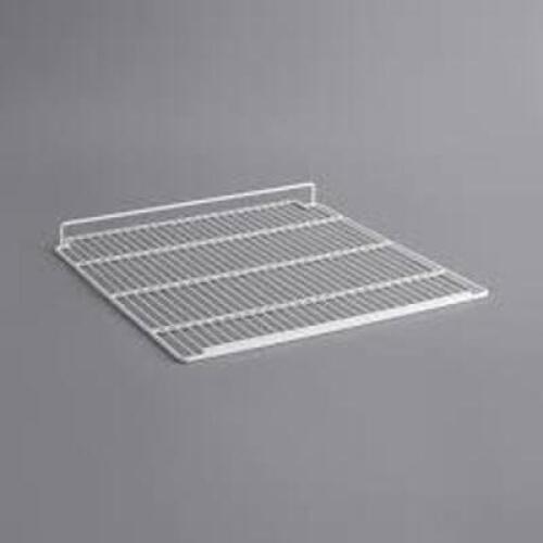 DESCRIPTION: (1) BOX OF (3) COATED WIRE SHELVESSIZE: 24" x 25 1/4INFORMATION:&nbsp;WHITERETAIL$: $50.00 EAQTY: 1