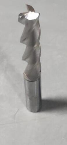 DESCRIPTION: (1) SOLID CARBIDE FINISHING END MILL BRAND/MODEL: MA FORD 10627 SIZE: 1/2"D 2" LOC .030 RAD RETAIL$: 112.20 EA QTY: 1