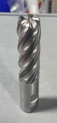 DESCRIPTION: (2) COBALT SQ END MILL BRAND/MODEL: HERTEL 91193979 SIZE: 1" 3" LOC RETAIL$: $147.46 QTY: 2