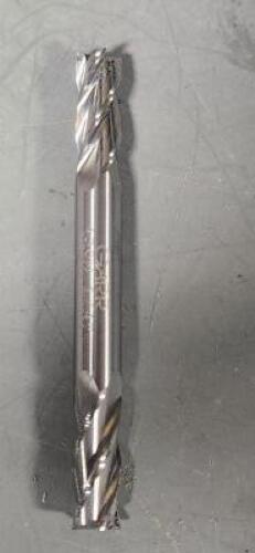 DESCRIPTION: (2) SOLID CARBIDE DOUBLE END SQ. END MILL BRAND/MODEL: GARR TOOL 30090 SIZE: 1/4"DIA 5/8" LOC RETAIL$: $25.02 QTY: 2