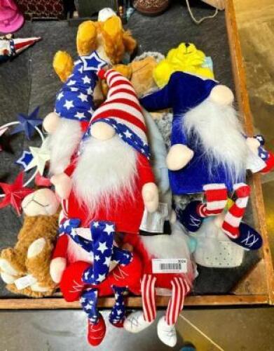 ASSORTED STUFFED ANIMALS