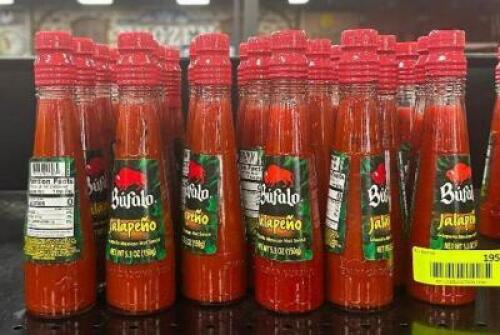 DESCRIPTION: (27) BOTTLES OF HOT SAUCE BRAND/MODEL: BUFALO QTY: 27
