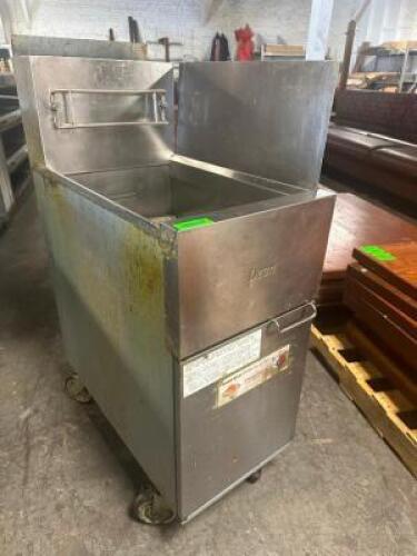 FRYMASTER 40 LB. GAS DEEP FRYER W/ RIGHT SIDE SPLASH