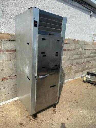 TRAULSEN SINGLE DOOR REACH IN FREEZER.