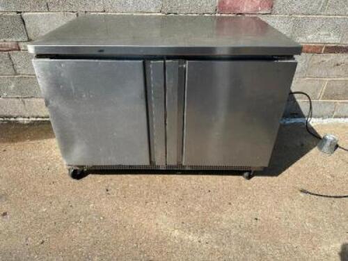 FAGOR FUF-48 48" DOOR DOOR WORK TOP FREEZER.