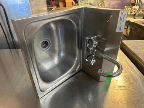 WALL MOUNTED STAINLESS HAND SINK