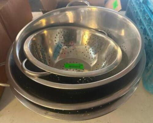 (4) STAINLESS COLANDERS