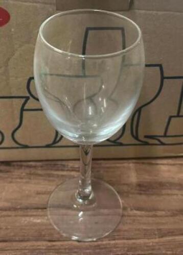 (6) SMALL WINE GLASSES