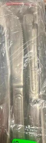 (18) STAINLESS KNIVES. ( NEW )