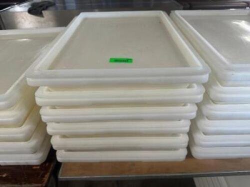 (6) FULL SIZE WHITE PLASTIC FOOD CONTAINERS W/ LIDS.