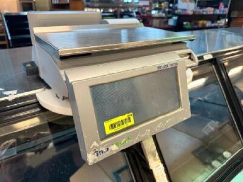 METTLER TOLEDO UC-ST 30 LB. DIGITAL DELI SCALE.
