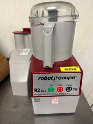 ROBOT COUPE R2 COMMERCIAL FOOD PROCESSOR.