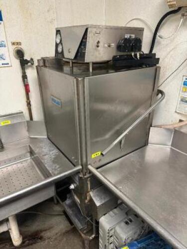 ES 2000 HT SINGLE RACK COMMERCIAL DISH MACHINE.
