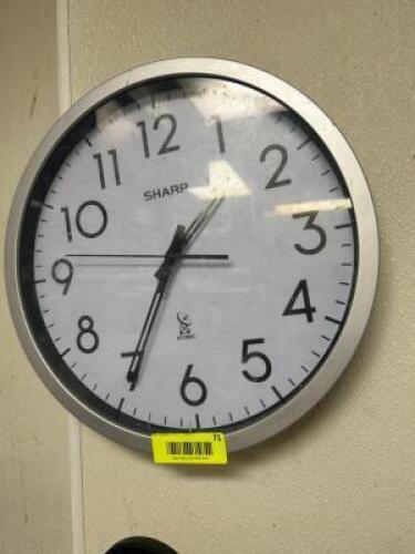 LARGE PLASTIC WALL CLOCK