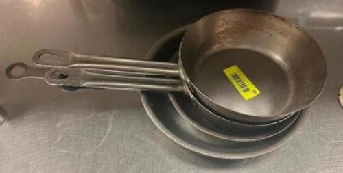 (4) SMALL SKILLETS