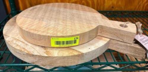 (2) ROUND CUTTING BLOCKS