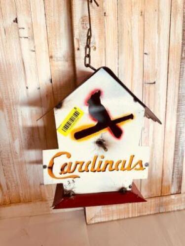 METAL CARDINALS BIRD HOUSE