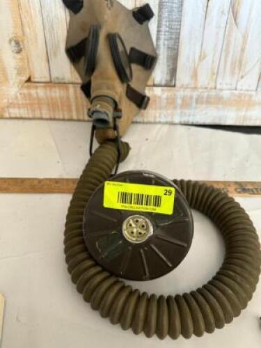 VINTAGE US GAS MASK