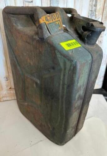 VINTAGE METAL GAS CAN