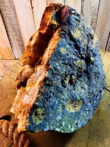 AZURITE SPECIMEN