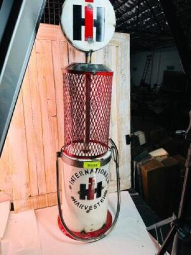 INTERNATION HARVESTER GAS PUMP
