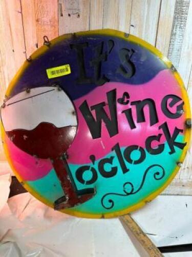 METAL WINE O'CLOCK SIGN