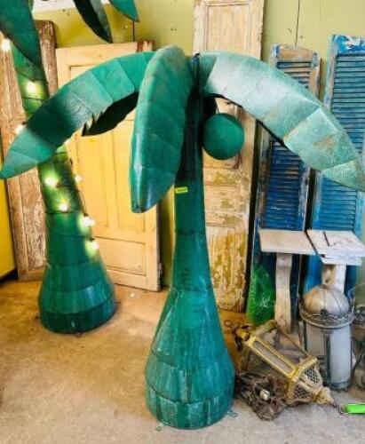 6' METAL PALM TREE WITH COCONUTS