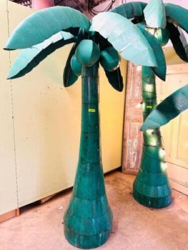 8' METAL PALM TREE WITH COCONUTS