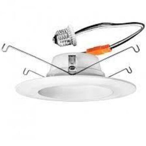 DESCRIPTION: (4) RETROFIT LED DOWNLIGHT FIXTURE BRAND/MODEL: PETSOLUTIONS SIZE: 5-6 IN RETAIL$: $12.19 EA QTY: 4