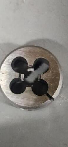 DESCRIPTION: (2) HSS ADJUSTABLE ROUND DIES BRAND/MODEL: VC 03770498 SIZE: 5/16-18, 1"OD RETAIL$: 34.60 EA QTY: 2