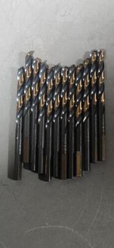 DESCRIPTION: (12) HSS WELDON SHANK SPLIT POINT MECHANICS DRILL BIT BRAND/MODEL: TRIUMPH TWIST DRILL 033314 SIZE: 7/32 IDA 135 DEG RETAIL$: $47.76 QTY: