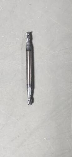 DESCRIPTION: (10) OSG SOLID CARBIDE DOUBLE END MILL BRAND/MODEL: OSG/423-093808 SIZE: 3/32" RETAIL$: $180.00 QTY: 10